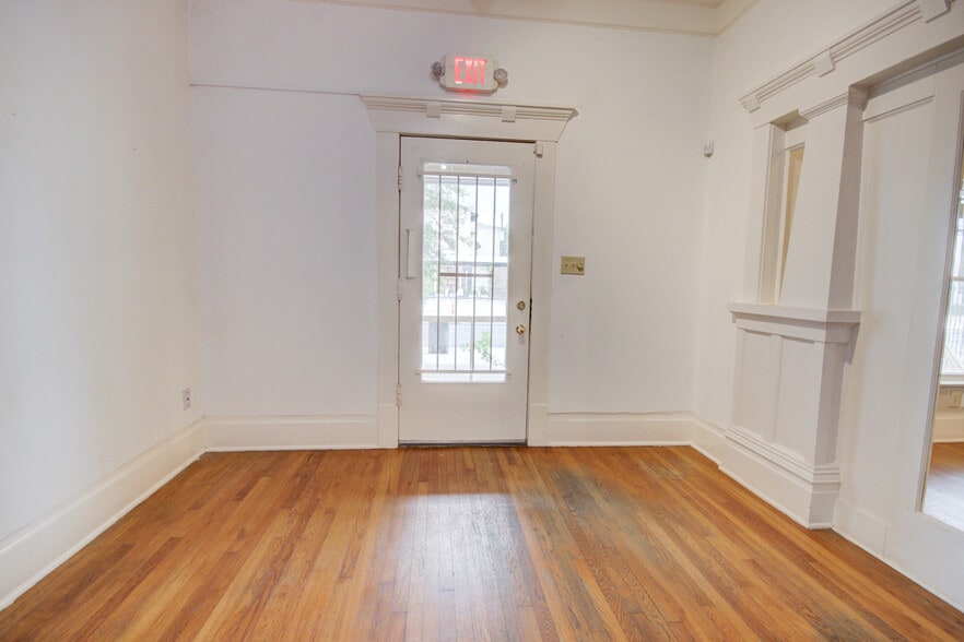 More Photos Of 239 Westheimer Rd, Houston Office Residential For Sale