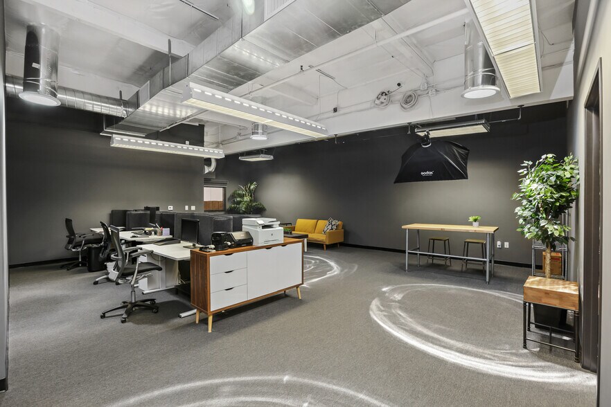 More Photos Of 1382 Valencia Ave, Tustin Research And Development For Lease