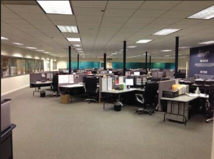 More Photos Of 5155 Goldman Ave, Moorpark Manufacturing For Lease