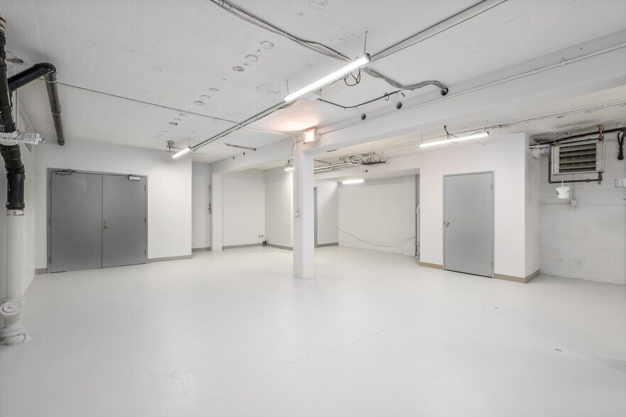 More Photos Of 2225 15th St SE, Calgary Warehouse For Sale