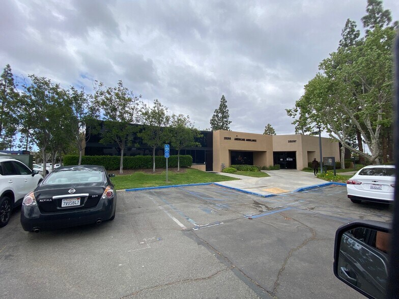 More Photos Of 23293 S Pointe Dr, Laguna Hills Medical For Lease