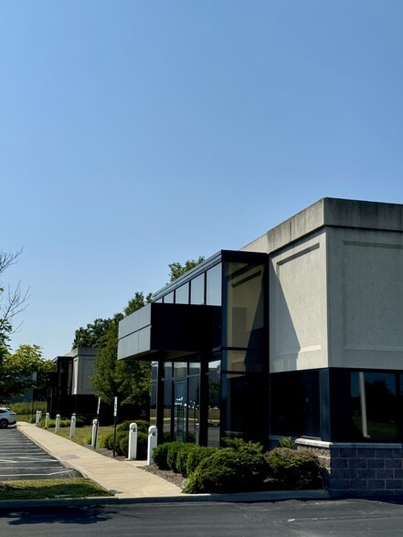 Primary Photo Of 3 Hemisphere Way, Bedford Office For Sale