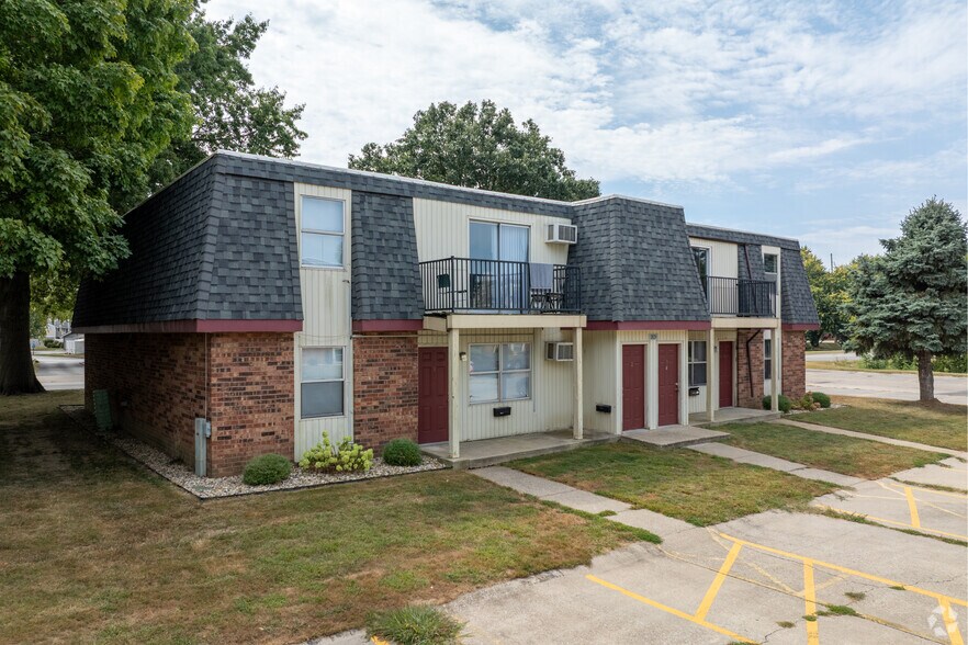 More Photos Of 1833 Seven Pines Rd, Springfield Apartments For Sale