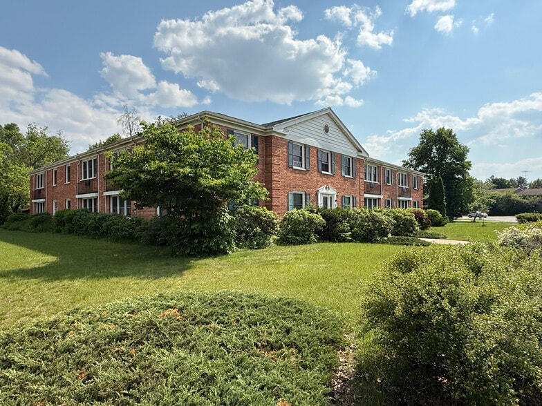 Primary Photo Of 3701 Robert Pl, Stevens Point Apartments For Sale