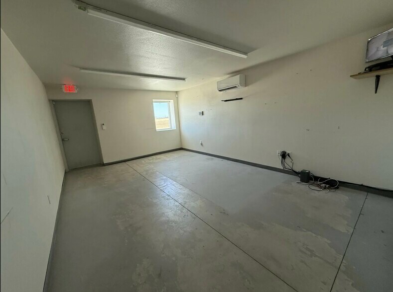 More Photos Of , Seguin Industrial For Sale