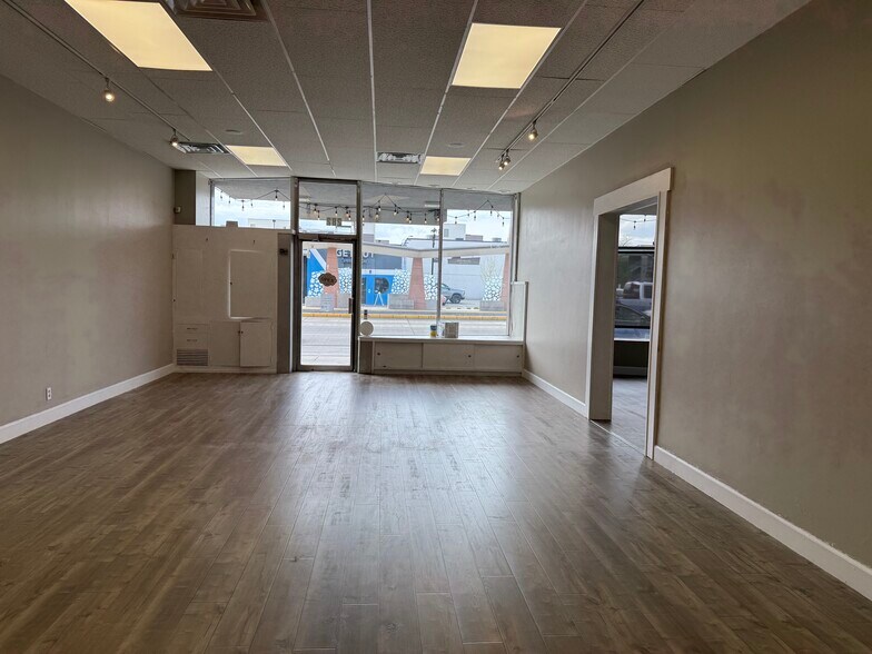 More Photos Of 282-296 N University Ave, Provo Storefront Retail Office For Lease