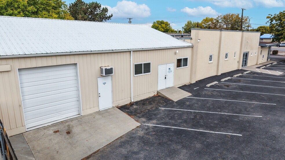 More Photos Of 1400 E Eisenhower Blvd, Loveland Unknown For Lease