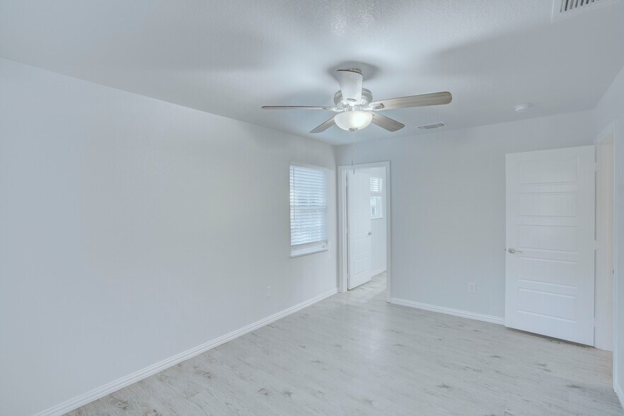 More Photos Of 7311 FM 1886, Azle Apartments For Sale