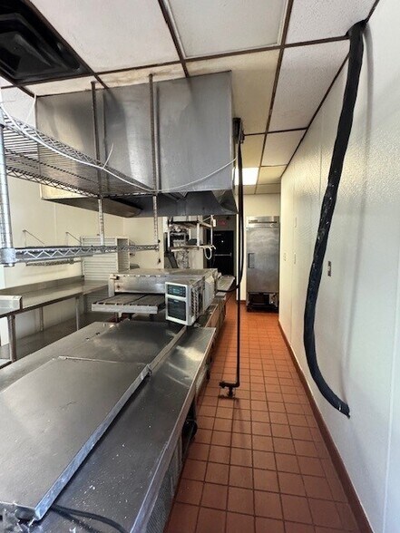 More Photos Of 2000 W Southlake Blvd, Southlake Restaurant For Lease