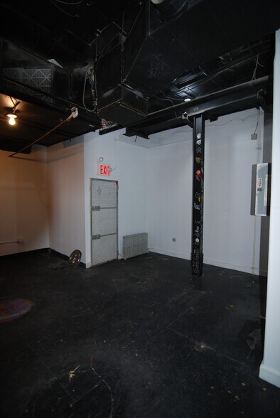 More Photos Of 19 Essex St, New York Storefront Retail Residential For Lease
