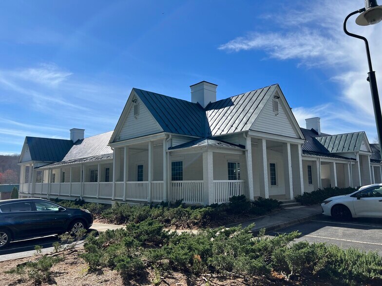More Photos Of 4916 Plank Rd, North Garden Storefront For Lease