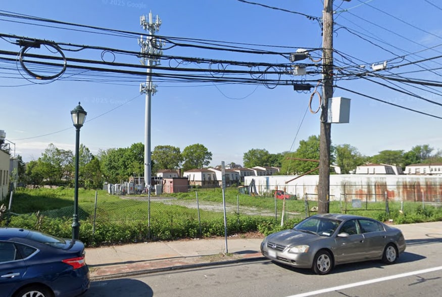 Primary Photo Of 443 Hempstead Tpke, Elmont Land For Sale