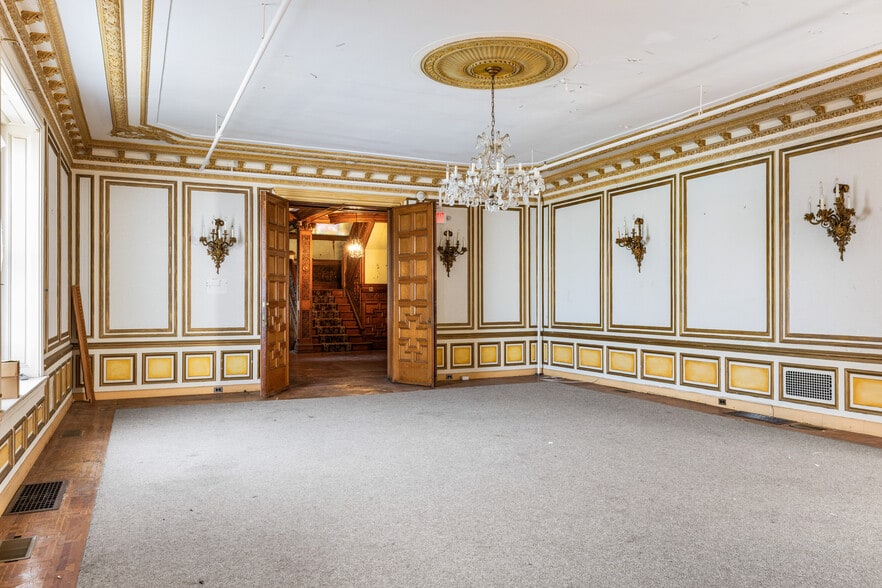 More Photos Of 500 Mattison Ave, Ambler Specialty For Sale