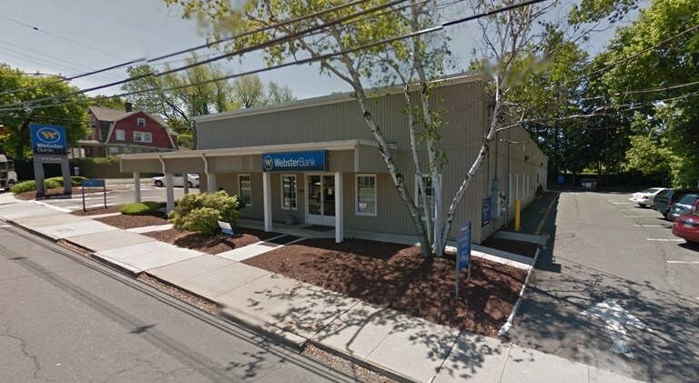 More Photos Of 326 Highland Ave, Waterbury Medical For Lease