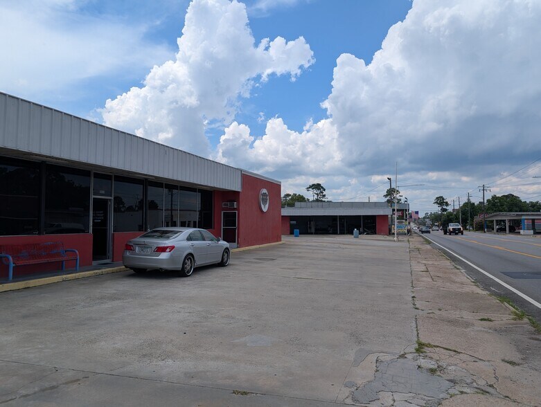 More Photos Of 1000 N Ashley St, Valdosta Auto Dealership For Sale