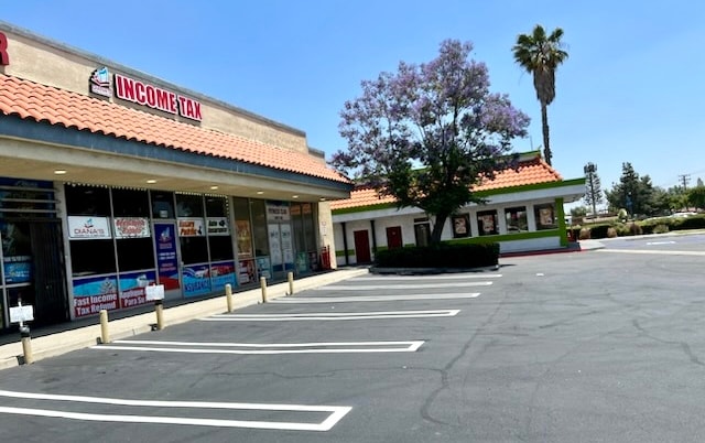 More Photos Of 630-678 W Base Line Rd, Rialto Unknown For Lease