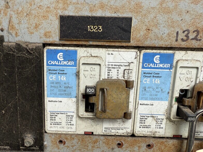 More Photos Of 1301 Laurelwood Rd, Santa Clara Manufacturing For Lease