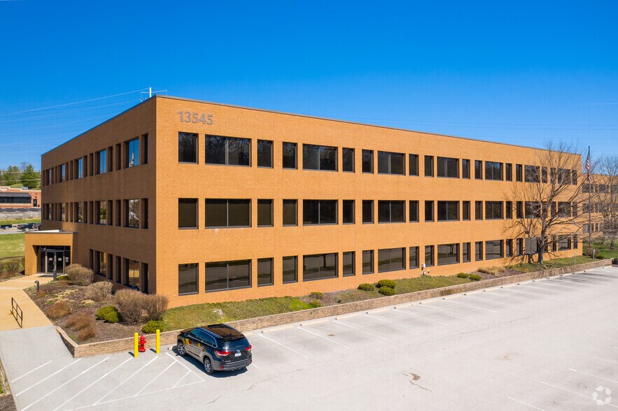 Primary Photo Of 13545 Barrett Parkway Dr, Ballwin Office For Lease