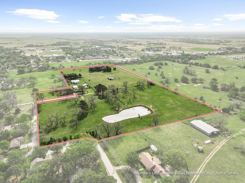 Primary Photo Of 819 Morrison st, Pilot Point Land For Sale