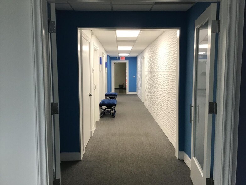 More Photos Of 300 S 6th St, Fort Pierce Office For Sale