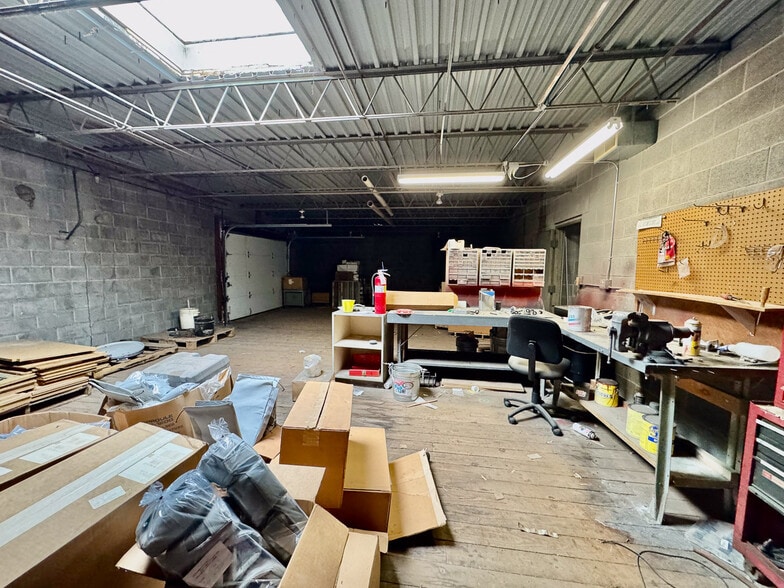 More Photos Of 1050 Triplett Blvd, Akron Warehouse For Sale