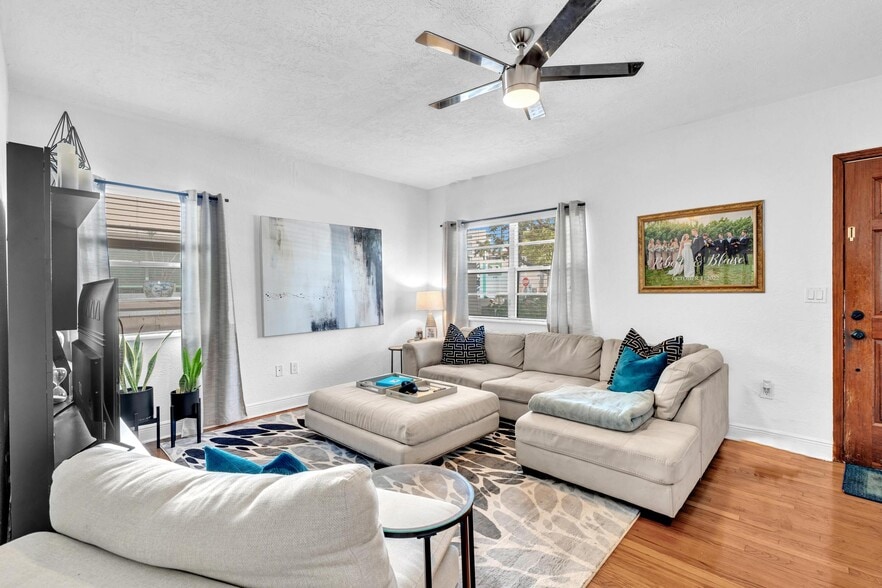 More Photos Of 836 W 40th St, Miami Beach Apartments For Sale