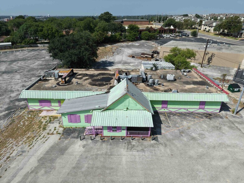 More Photos Of 2501 Pat Booker Rd, Universal City Restaurant For Sale