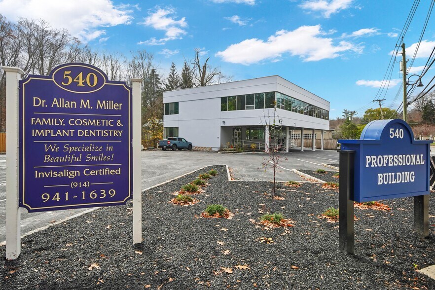 Primary Photo Of 540 N State Rd, Briarcliff Manor Village Medical For Lease