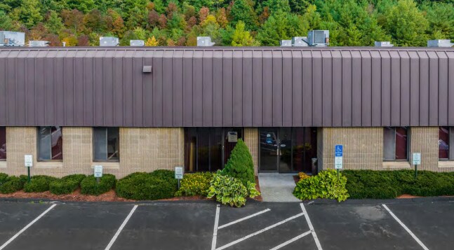 More Photos Of 261 Cedar Hill St, Marlborough Research And Development For Lease