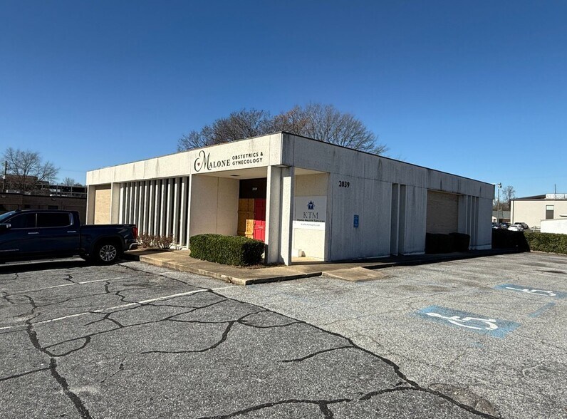 Primary Photo Of 2039 10th Ave, Columbus Medical For Lease