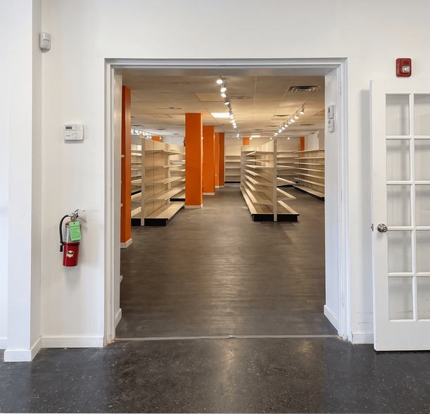 More Photos Of 325 Henry St, Orange Apartments For Lease