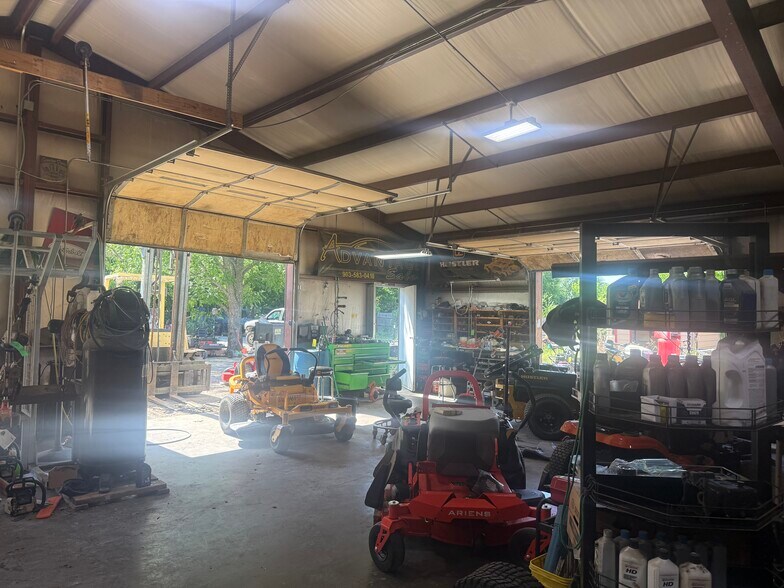 More Photos Of 1521 N State Highway 121, Bonham Freestanding For Sale