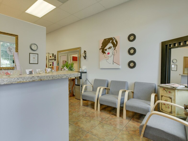 More Photos Of 1647 NE Market Dr, Fairview Apartments For Sale