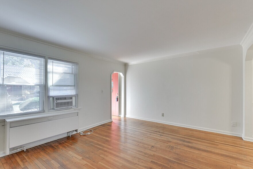 More Photos Of 816 N 36th St, Omaha Apartments For Sale