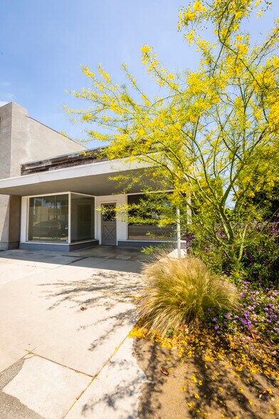 More Photos Of 3732-3740 Long Beach Blvd, Long Beach Office Residential For Lease