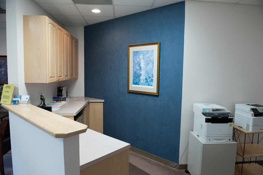 More Photos Of 3707 W Market St, Greensboro Office For Sale