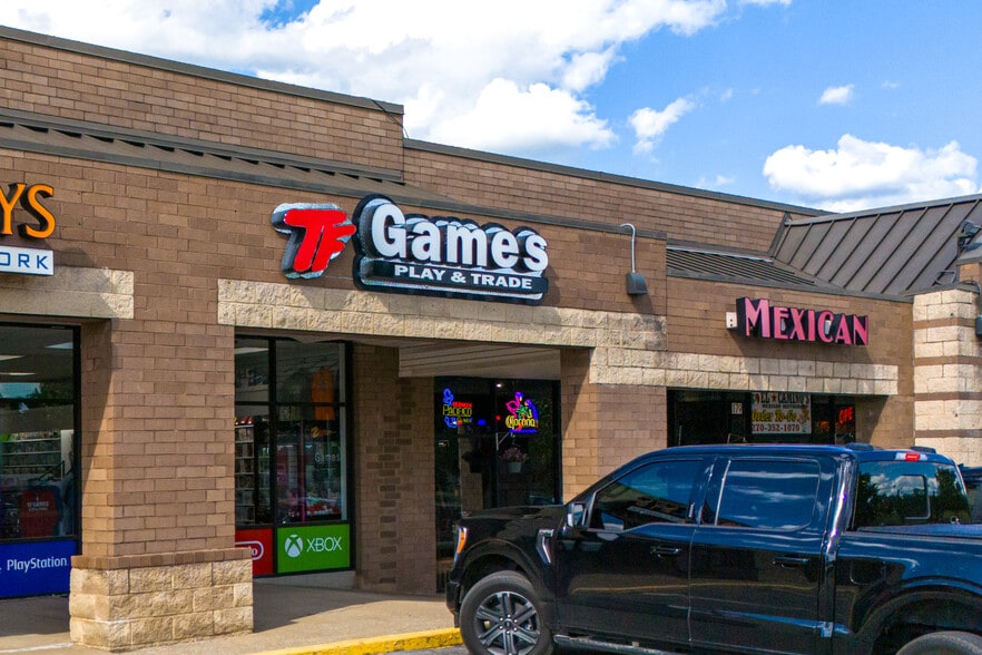 More Photos Of 137-205 E Lincoln Trail Blvd, Radcliff Unknown For Lease