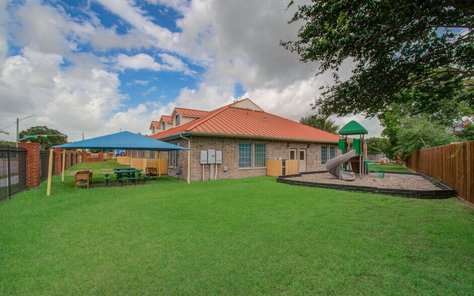 More Photos Of 19647 River Bottom Rd, Katy Daycare Center For Sale