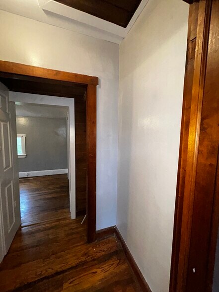 More Photos Of 579 Botetourt Rd, Fincastle Apartments For Sale