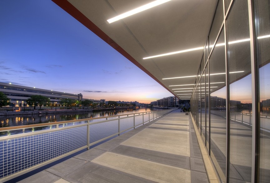 More Photos Of 1433 N Water St, Milwaukee Coworking Space