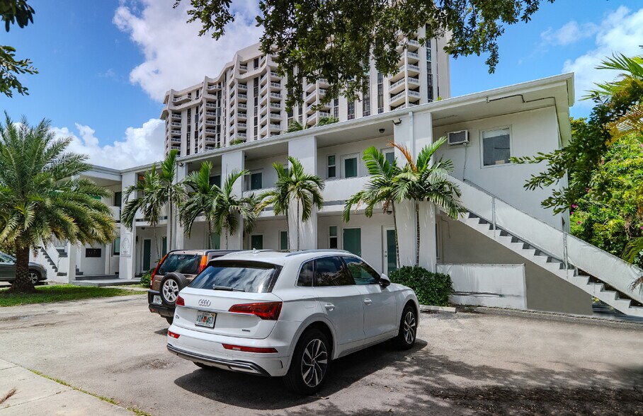 More Photos Of 1385 NE 105th St, Miami Shores Apartments For Sale