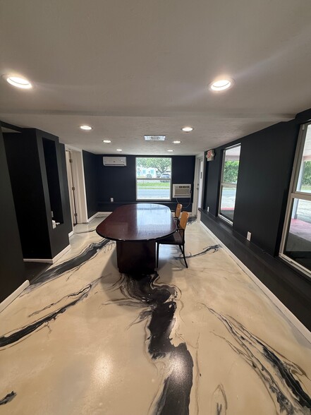 More Photos Of 1320 SE Palm Beach Rd, Stuart Medical For Sale