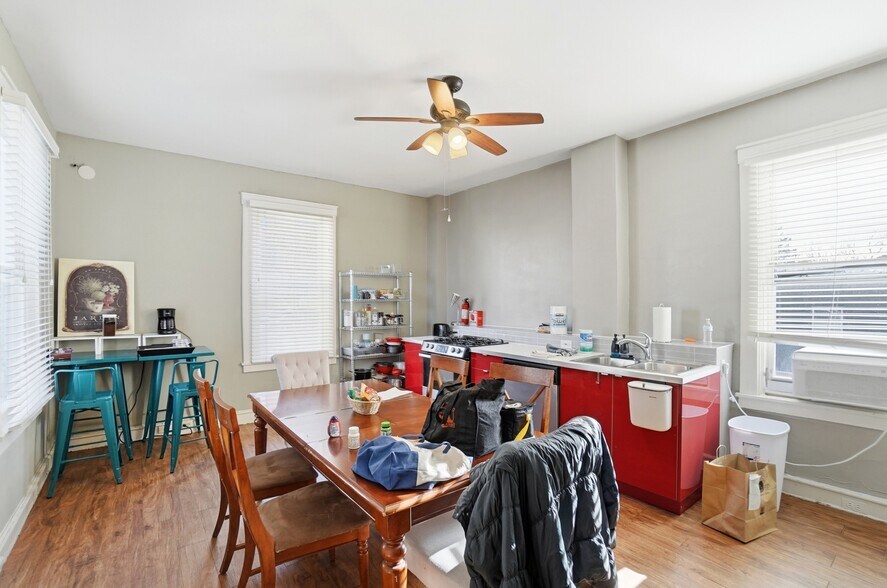 More Photos Of 2337 Victory Pky, Cincinnati Office Residential For Sale