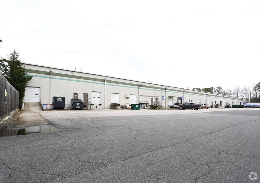 More Photos Of 2708 Discovery Dr, Raleigh Warehouse For Lease