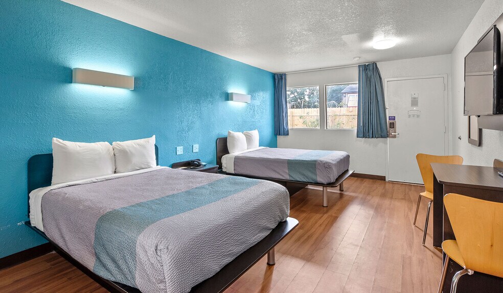 More Photos Of 15725 Bammel Village Dr, Houston Hotel For Sale