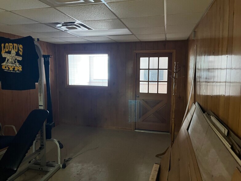 More Photos Of 5013 Park St, Jacksonville Auto Repair For Sale