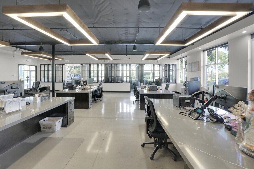 More Photos Of 4720-4790 Calle Carga, Camarillo Manufacturing For Sale