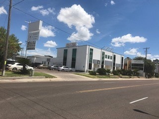 More Photos Of 102 E Calton Rd, Laredo Storefront Retail Office For Sale