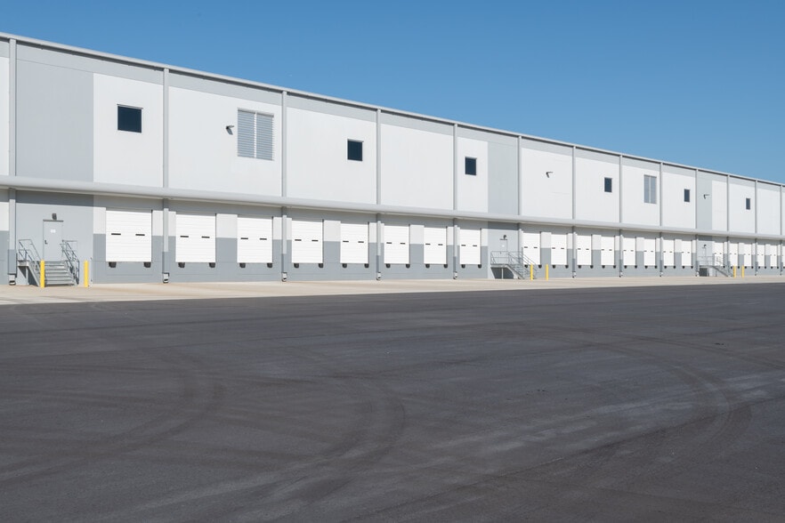 More Photos Of 2475 Hwy 155, Locust Grove Distribution For Lease