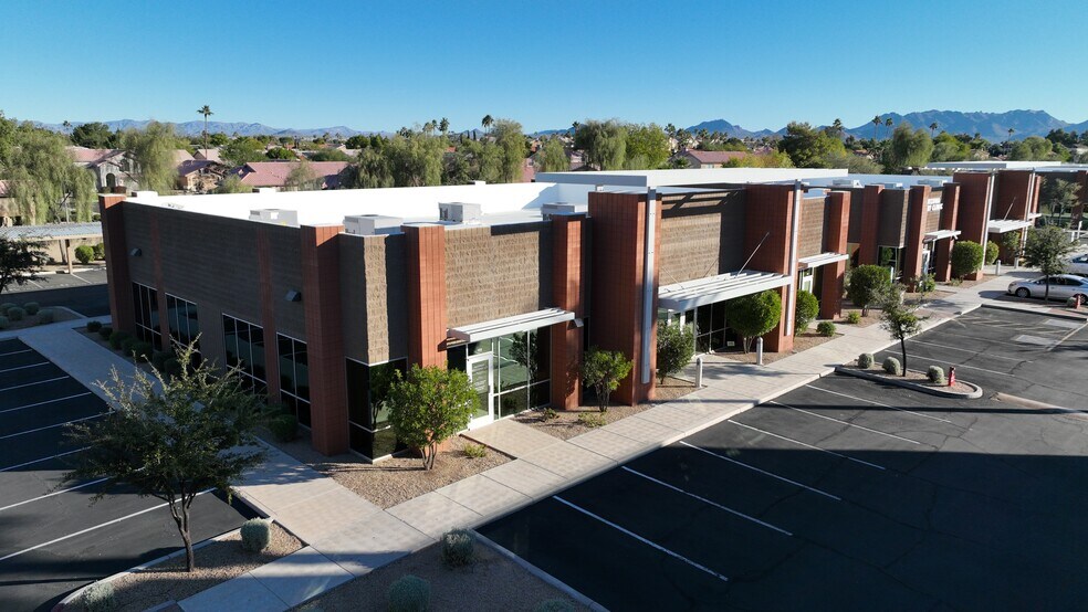 More Photos Of 4550 E Bell Rd, Phoenix Office For Sale
